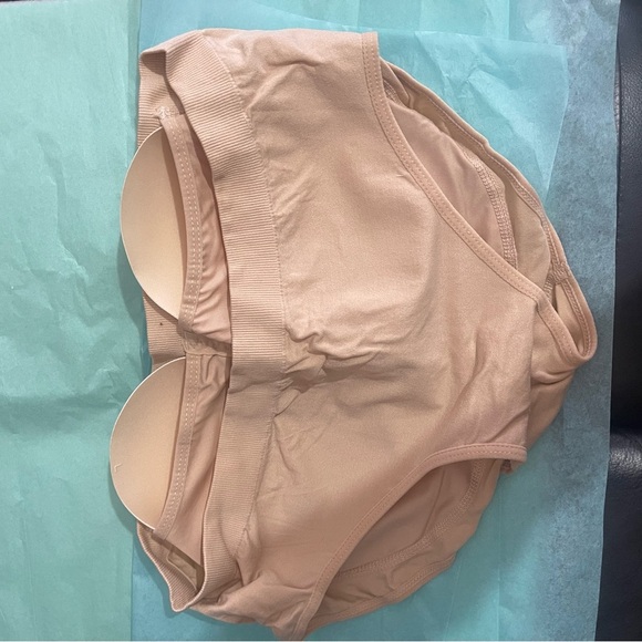 Padded NEW  butt Peach Shapewear Briefs XXL NWOT soft , they run a size smaller - Picture 3 of 7